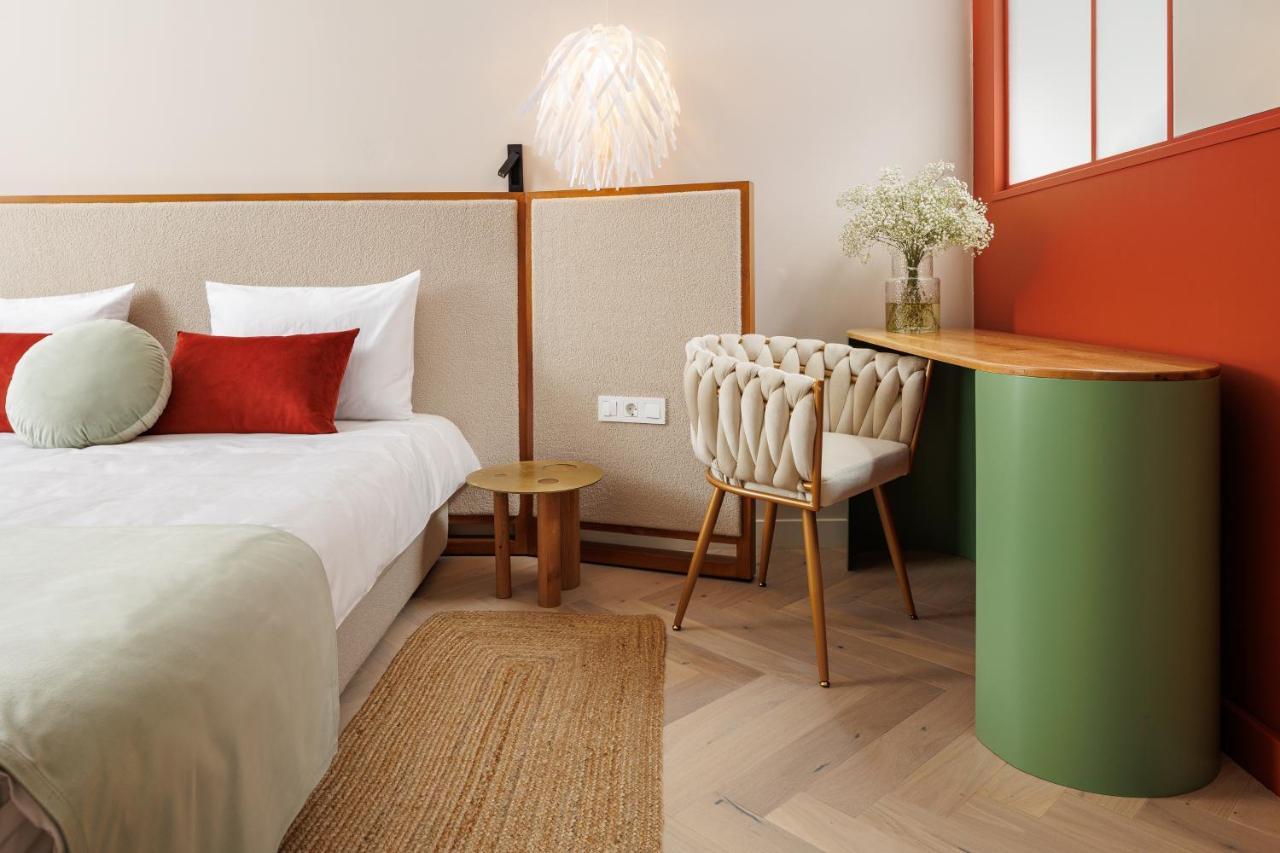 Aries' Collection Luxury Suites ブラショフ エクステリア 写真